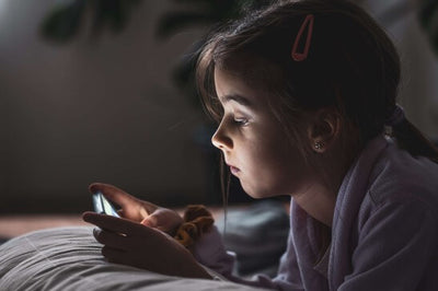 More Research Suggests Link Between Cell Phone Radiation and Cancer, Especially in Children