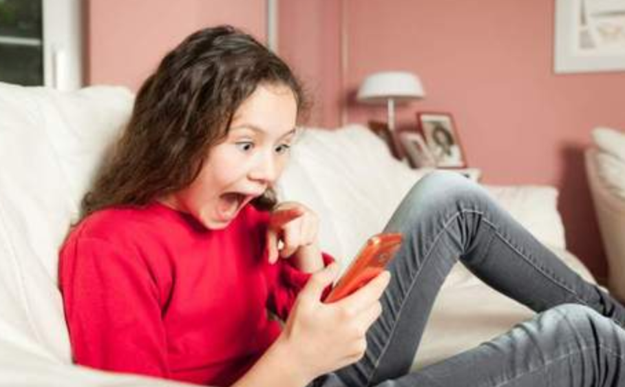 Time to put a check on adolescents cell phone usage – SafeSleeve