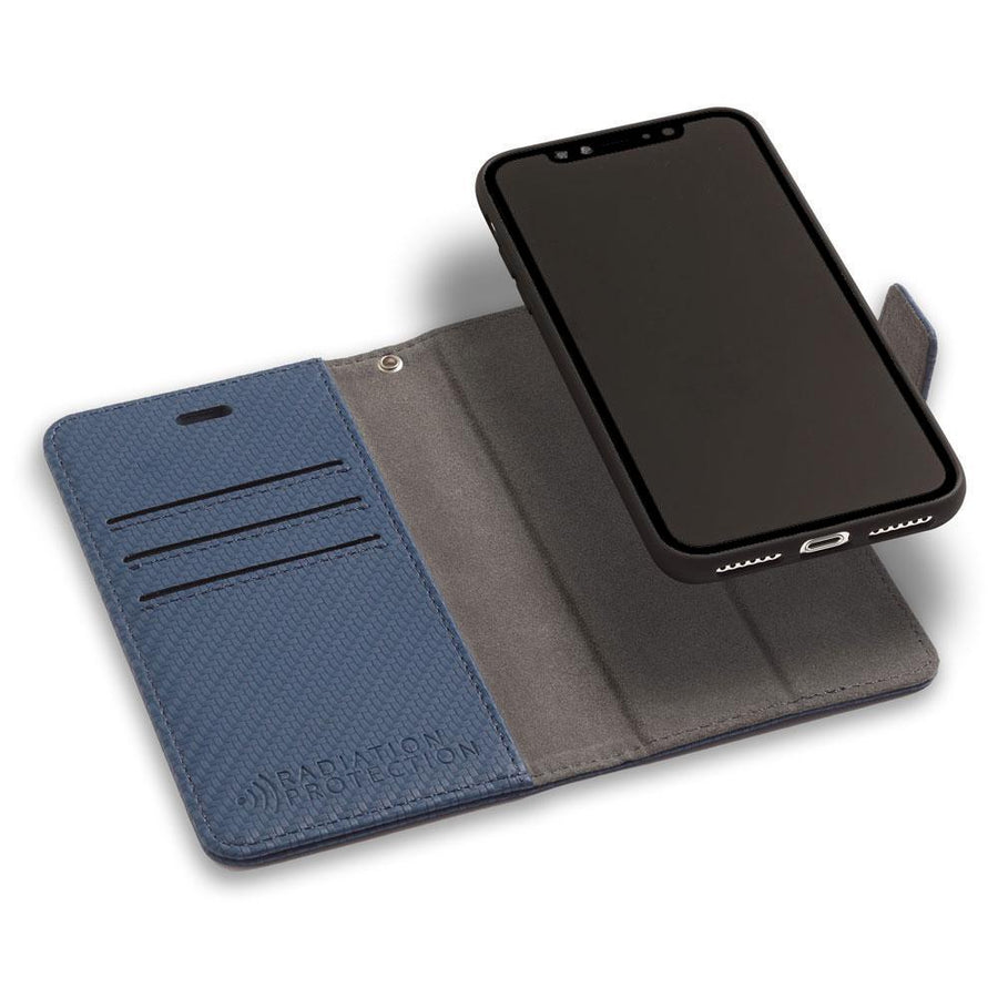 remove the protective iPhone X/Xs inner case for mounting